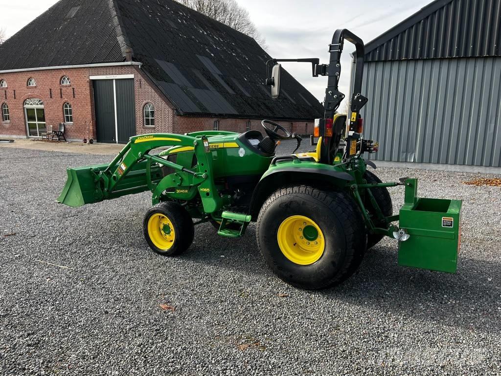 John Deere 3045 R Traktoriai