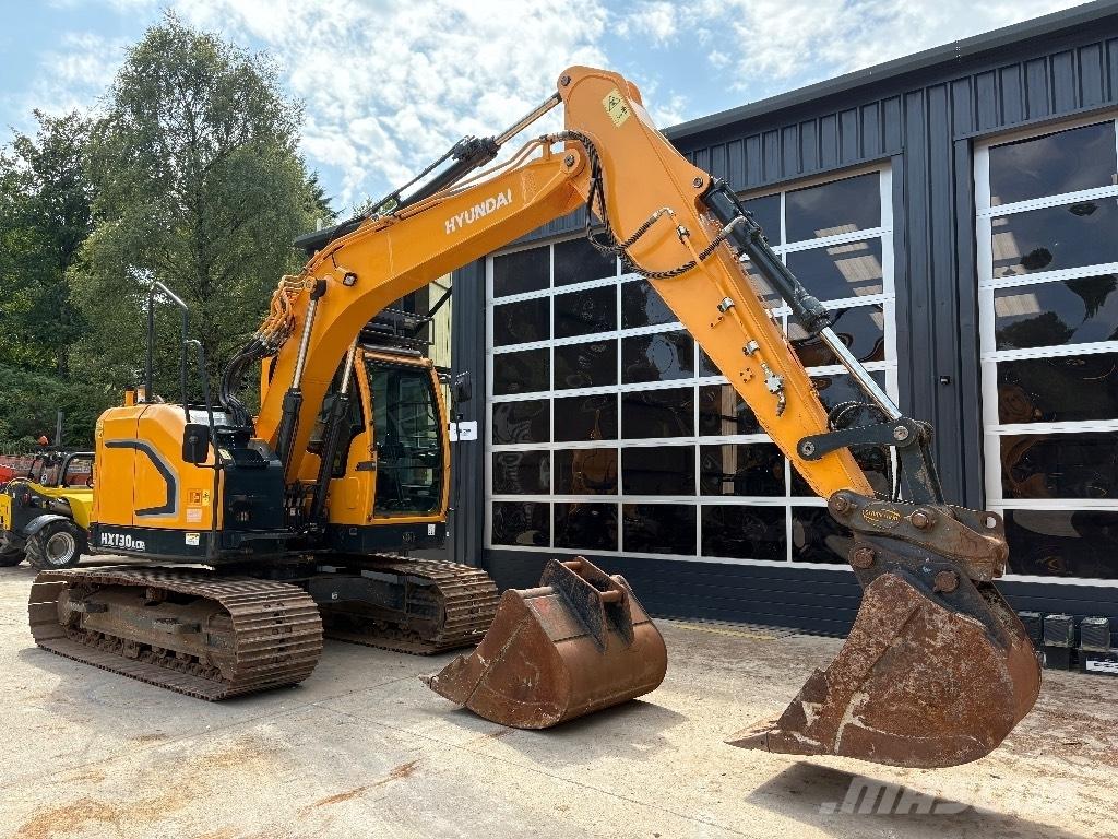 Hyundai HX 130 Vikšriniai ekskavatoriai