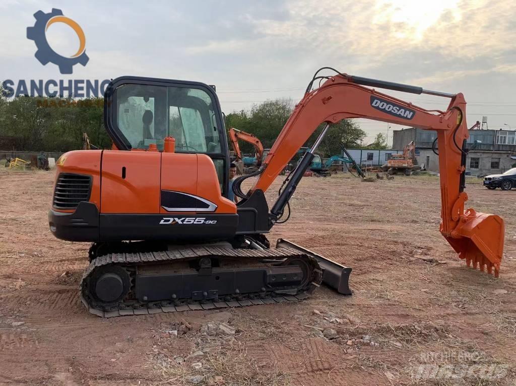 Doosan DX 55 Vikšriniai ekskavatoriai