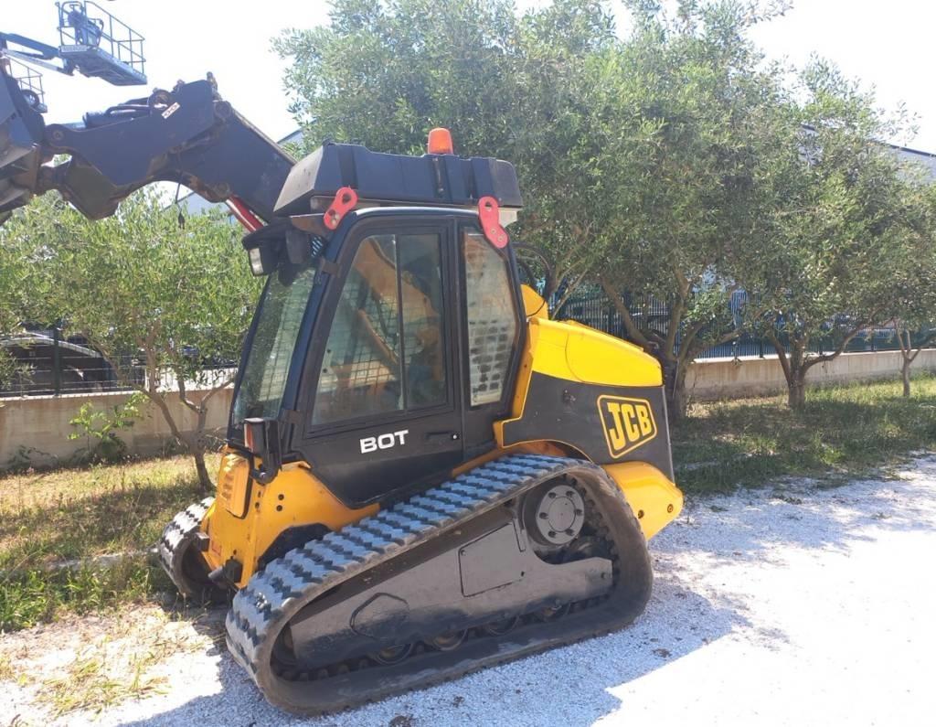 JCB 1110 T Krautuvai su šoniniu pasukimu