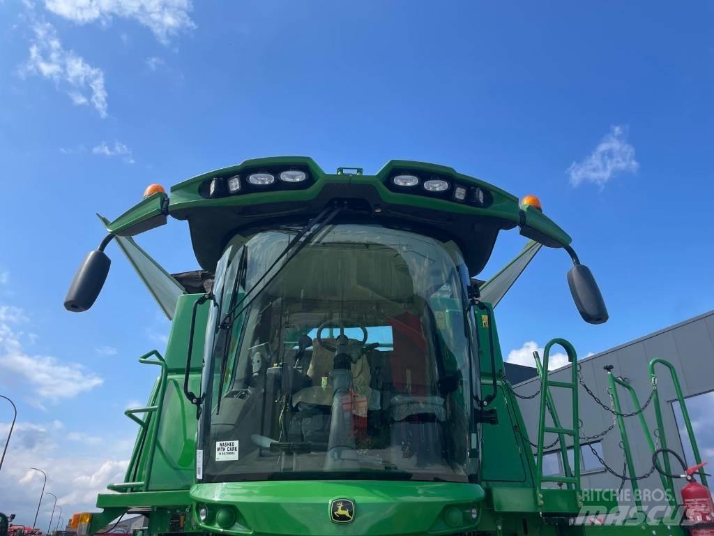 John Deere S670 4x4 Derliaus nuėmimo kombainai