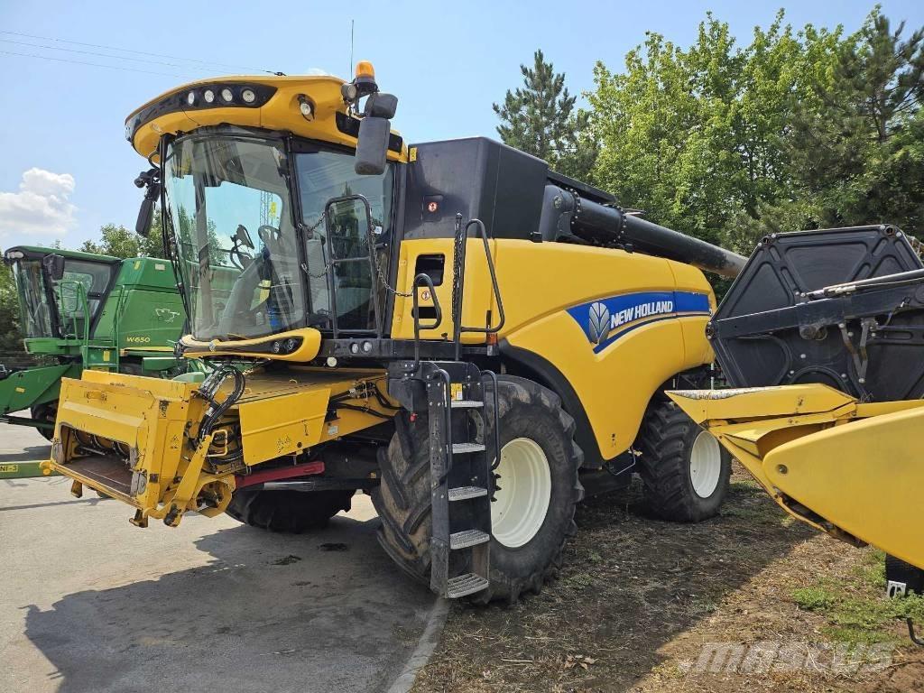 New Holland CX8.70 Derliaus nuėmimo kombainai