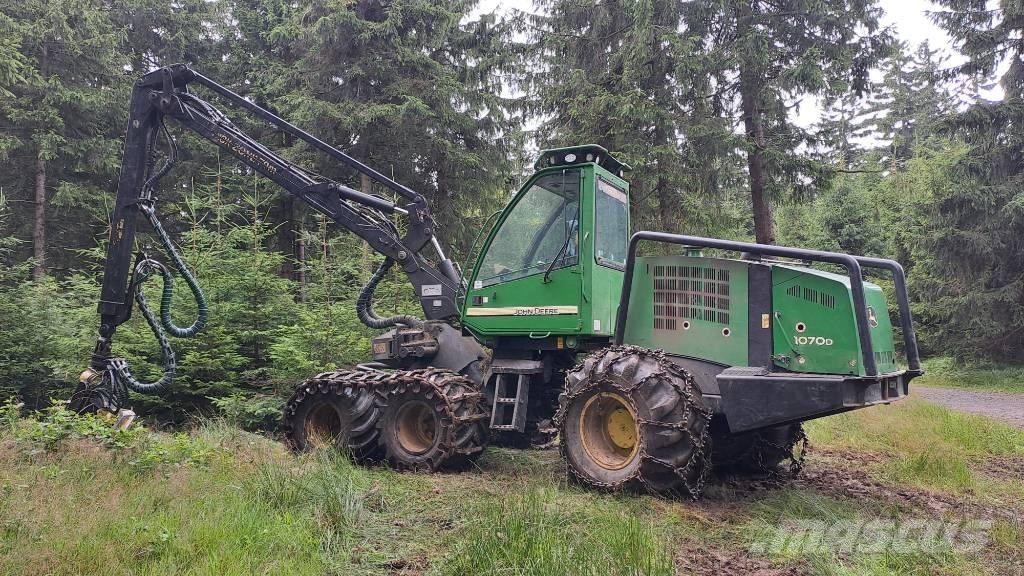 John Deere 1070 D Miško technika (Harvesteriai)