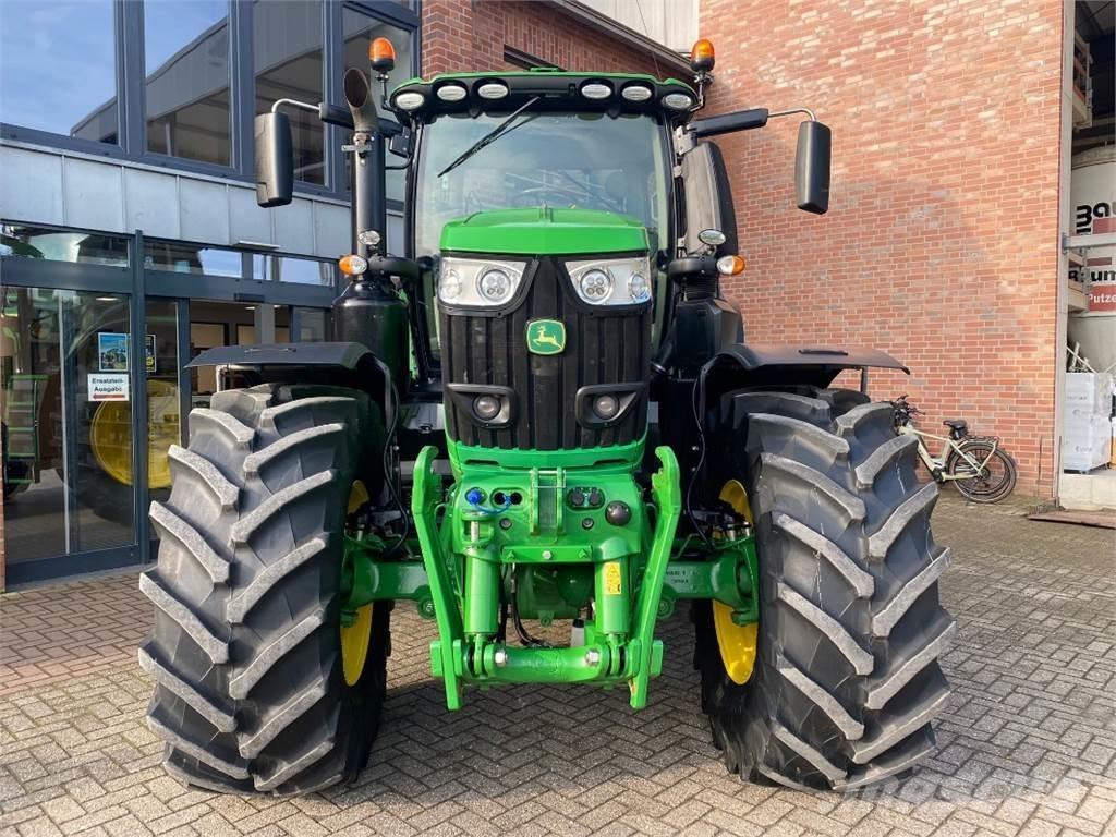John Deere 6230R Traktoriai