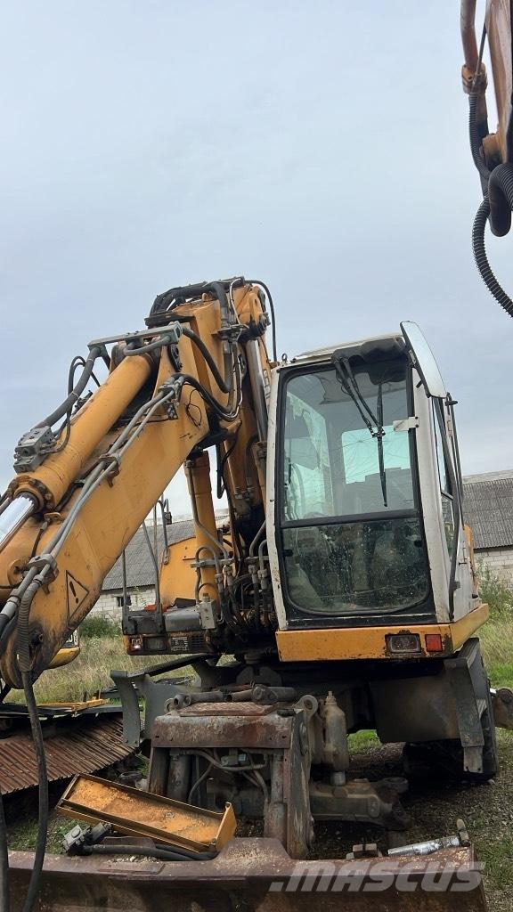 Liebherr A 900 C Hidraulikos įrenginiai