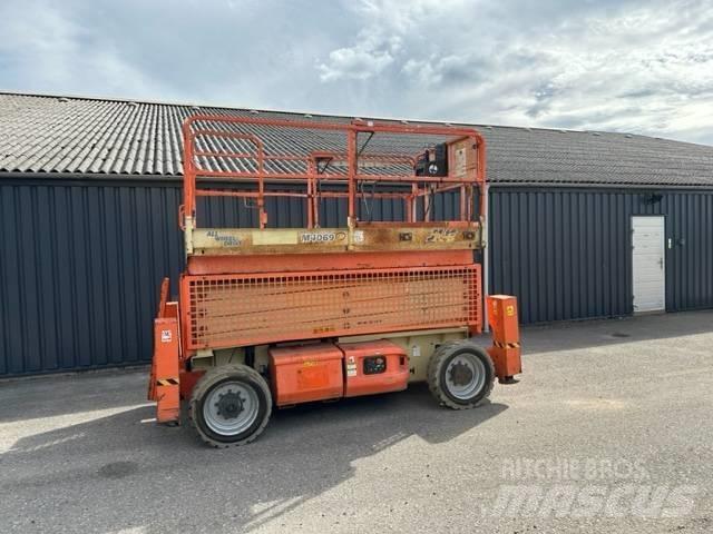JLG M4069 Žirkliniai keltuvai