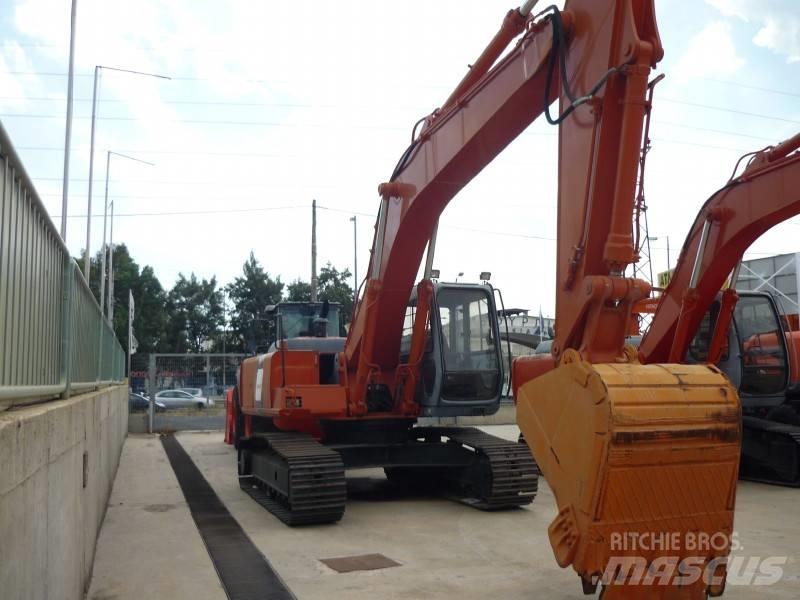 Hitachi EX 220-3 Vikšriniai ekskavatoriai