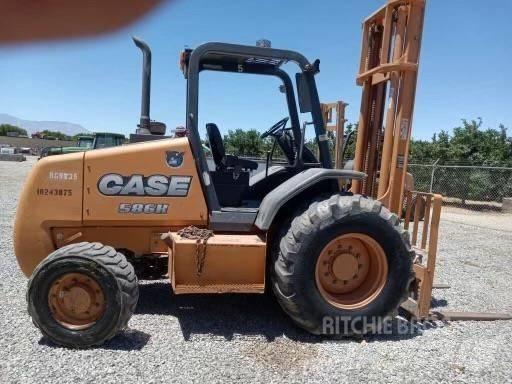CASE 586H Visureigiai krautuvai