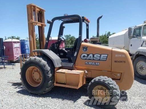 CASE 586H Visureigiai krautuvai