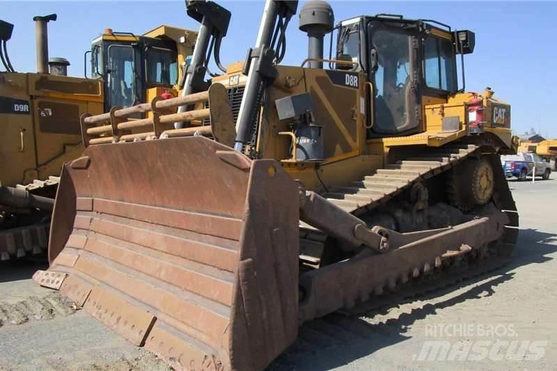 CAT D8R Vikšriniai buldozeriai