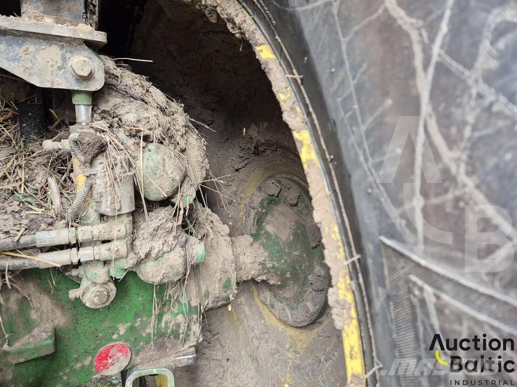 John Deere 6210 R Traktoriai