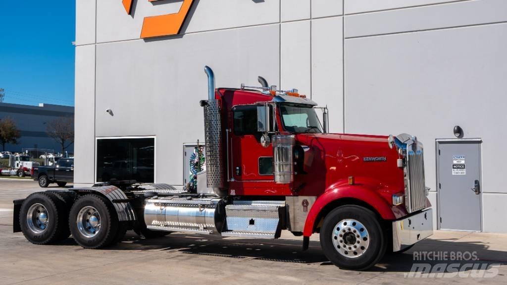 Kenworth W 900 Naudoti vilkikai
