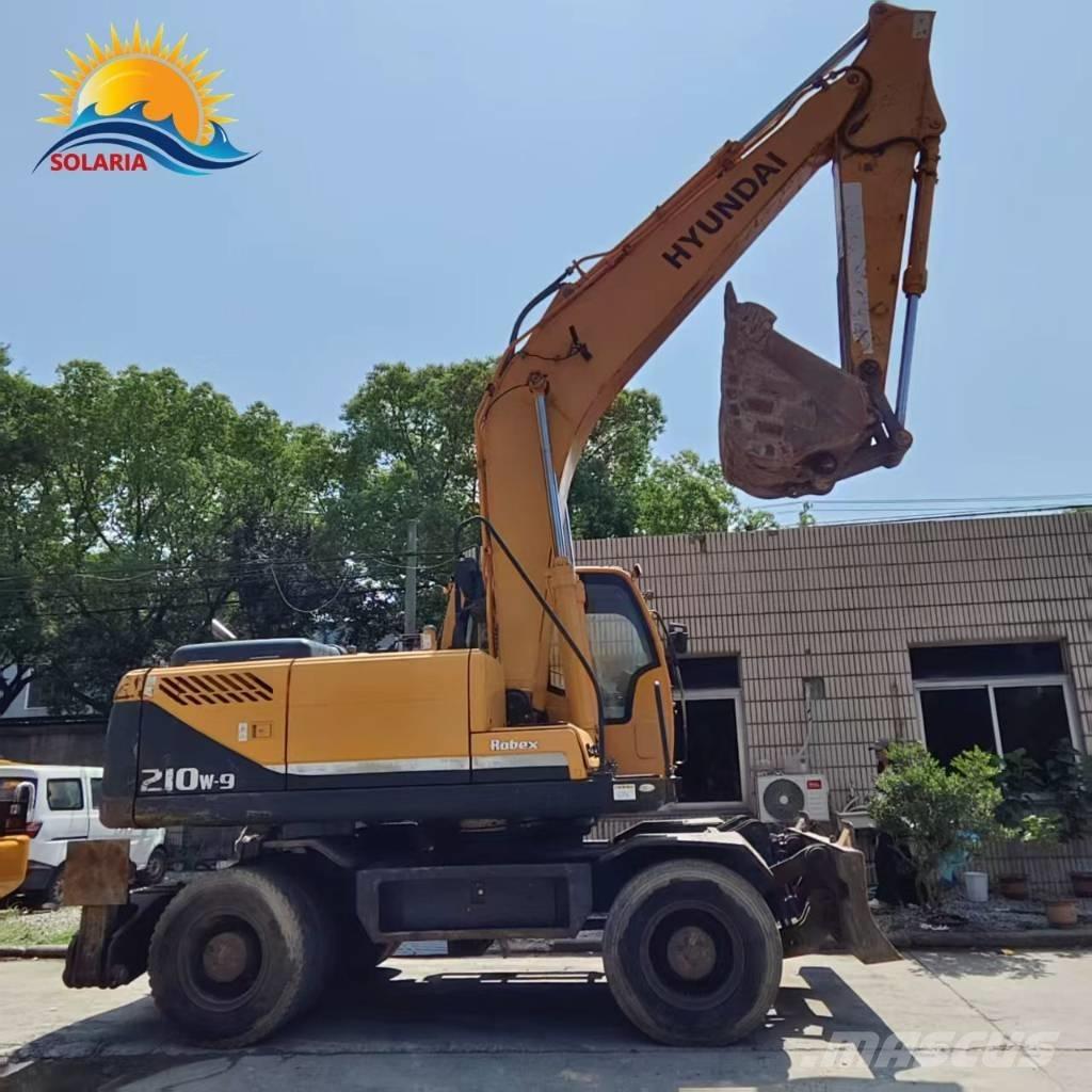 Hyundai r210w-9 Ratiniai ekskavatoriai