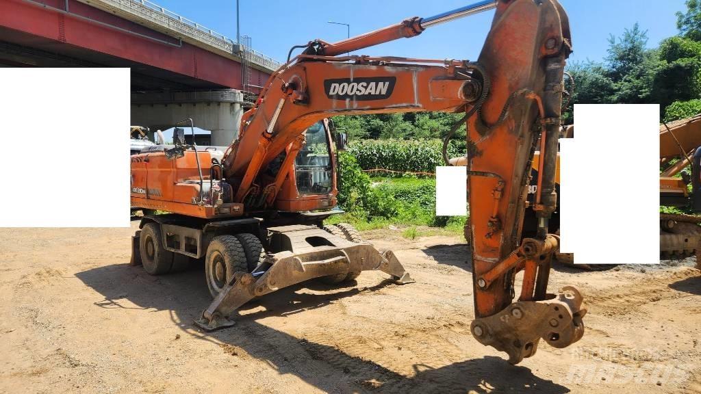 Doosan DX210WA Ratiniai ekskavatoriai