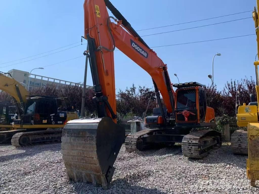 Doosan 300-7 Vikšriniai ekskavatoriai