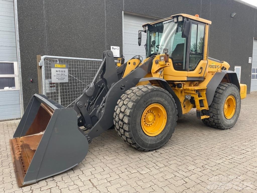 Volvo L90F Naudoti ratiniai krautuvai