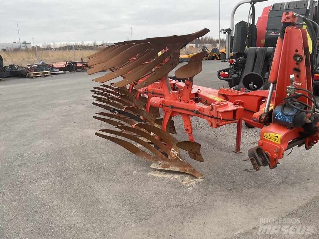 Kuhn Varimaster 122 Apverčiamieji plūgai