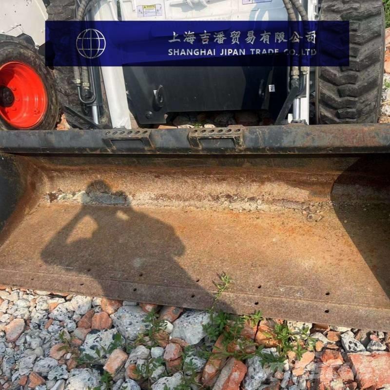 Bobcat S 590 Krautuvai su šoniniu pasukimu