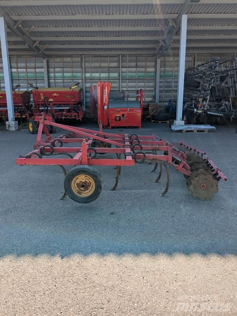 Väderstad SK13 Kultivatoriai