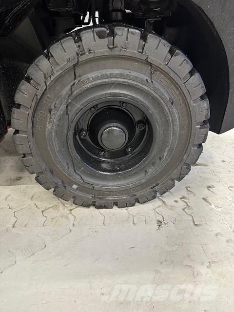 Toyota 52-8 FDF 30 Dyzeliniai krautuvai