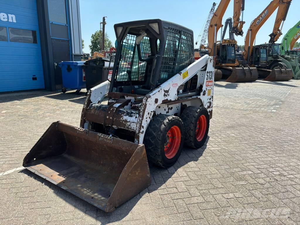 Bobcat S 130 Krautuvai su šoniniu pasukimu