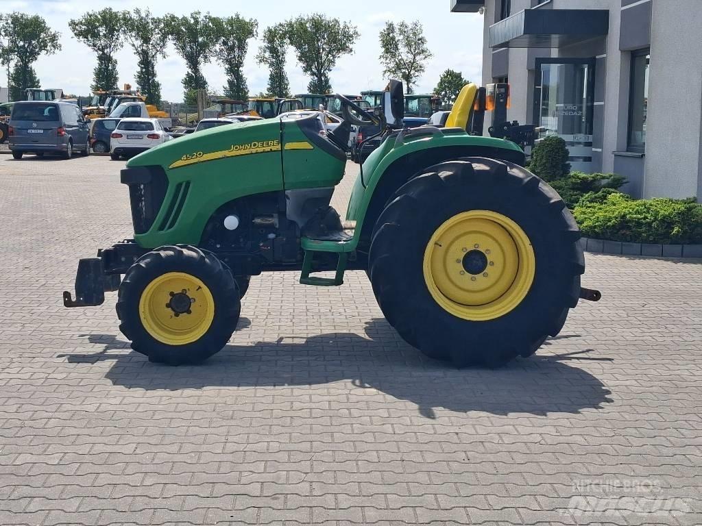 John Deere 4520 Traktoriai