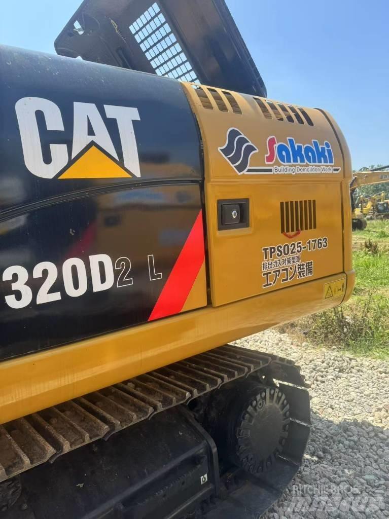 CAT 320d2 Vikšriniai ekskavatoriai