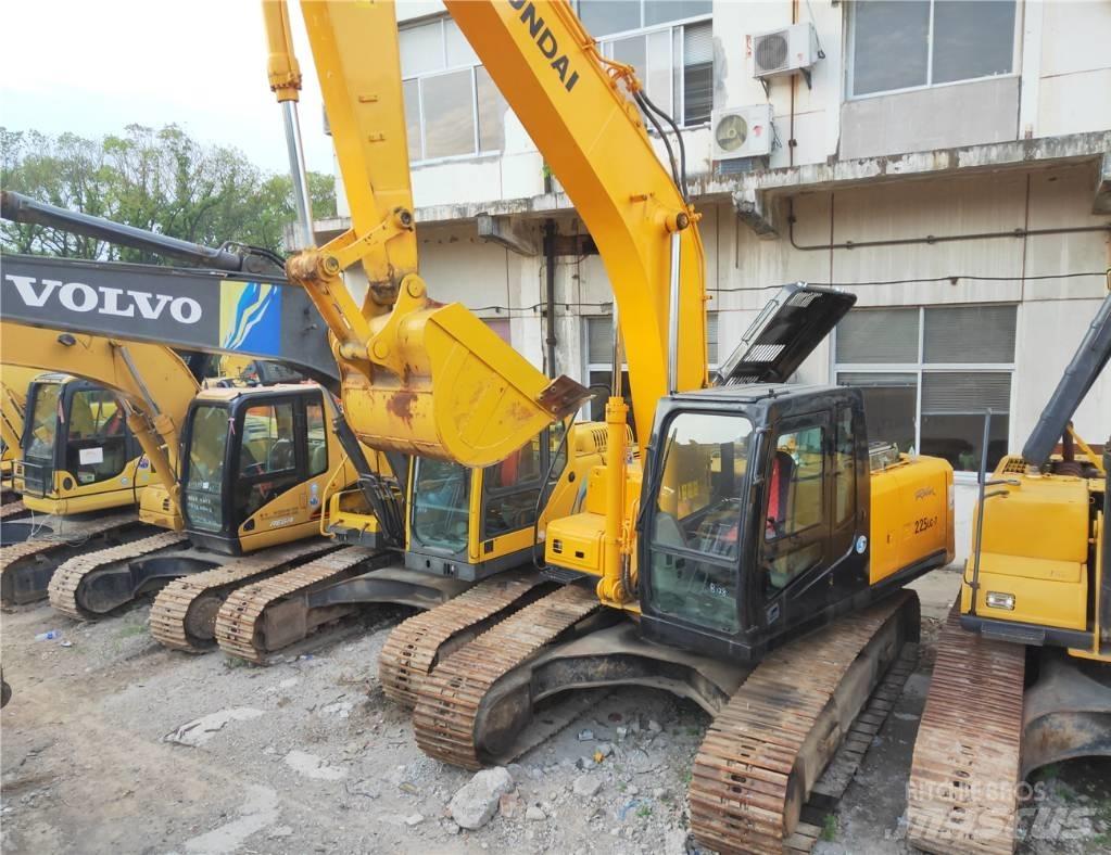 Hyundai R225LC-7 Vikšriniai ekskavatoriai