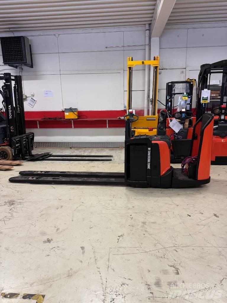 BT truck LPE 250 Savaeigiai rietuvai