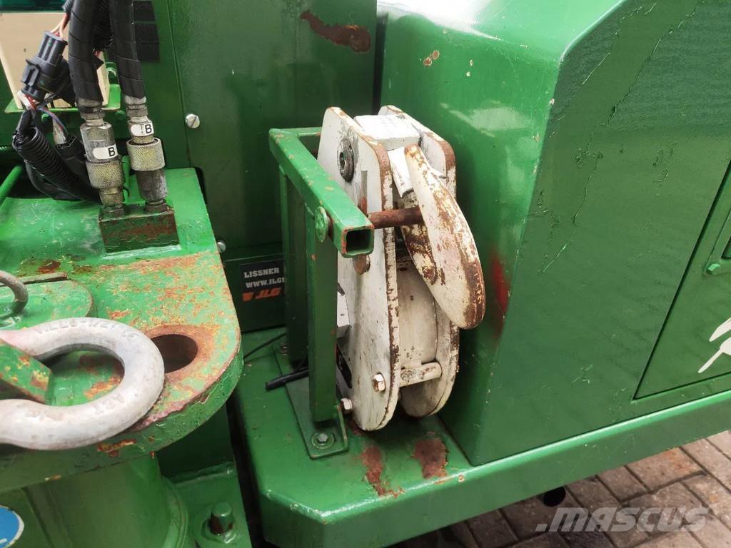 Unic URW 706 CDE Mini kranai