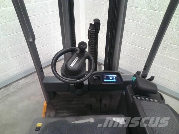 Jungheinrich EFG 215 Elektriniai šakiniai krautuvai
