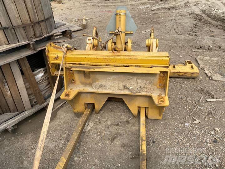 CAT 140 H Ripper Kiti naudoti statybos komponentai