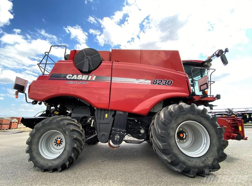 Case IH 8230 Derliaus nuėmimo kombainai