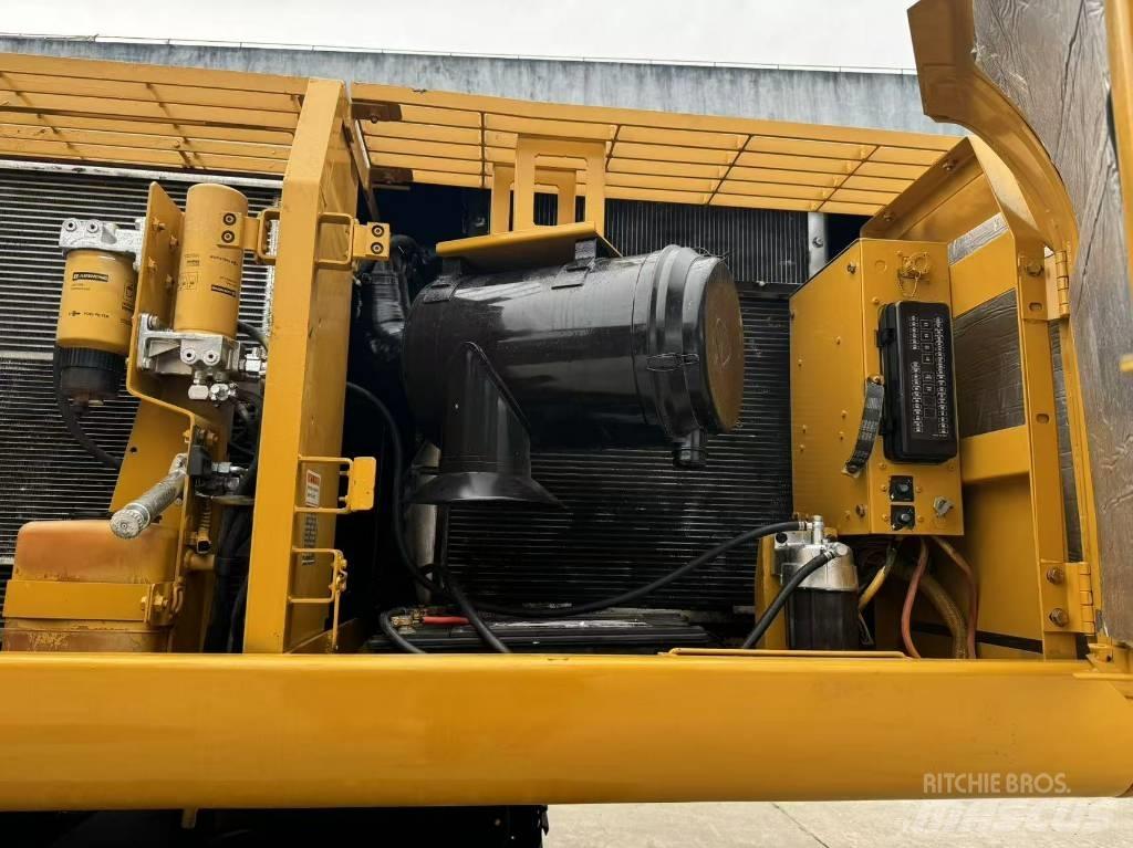 CAT 330CL Vikšriniai ekskavatoriai