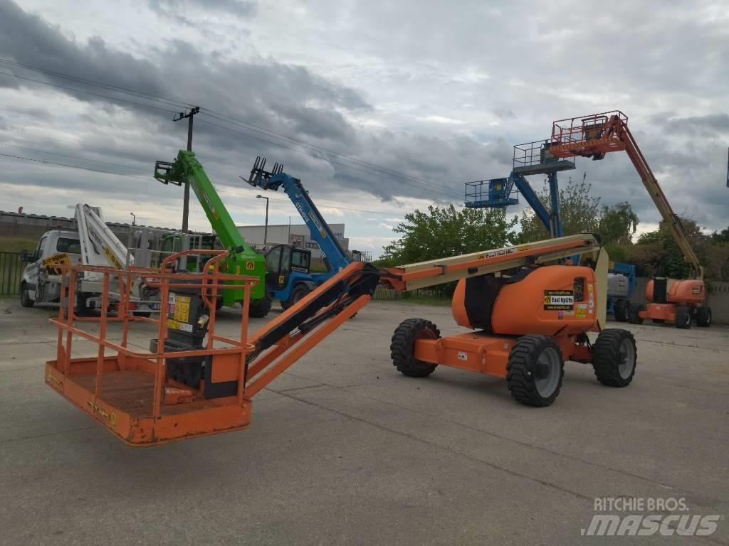 JLG 600 AJ Alkūniniai keltuvai