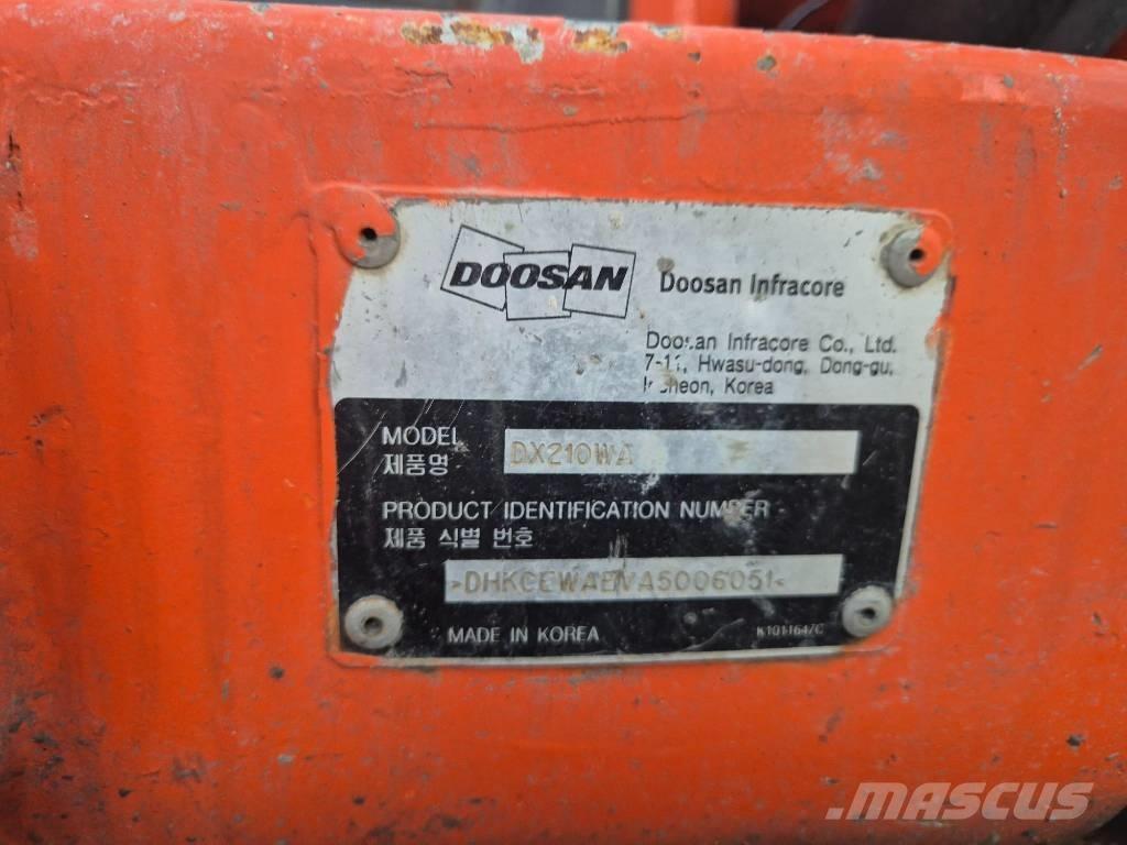 Doosan DX210W Ratiniai ekskavatoriai