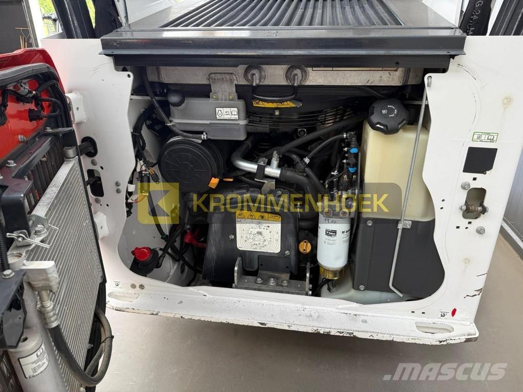 Bobcat T 76 Krautuvai su šoniniu pasukimu