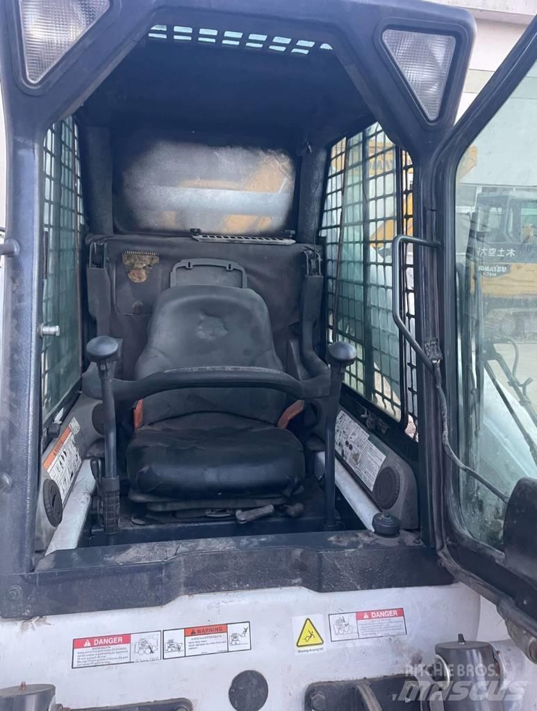 Bobcat T 300 Krautuvai su šoniniu pasukimu