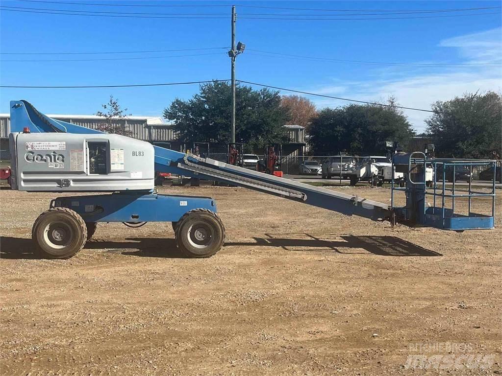 Genie S-40 Teleskopiniai keltuvai