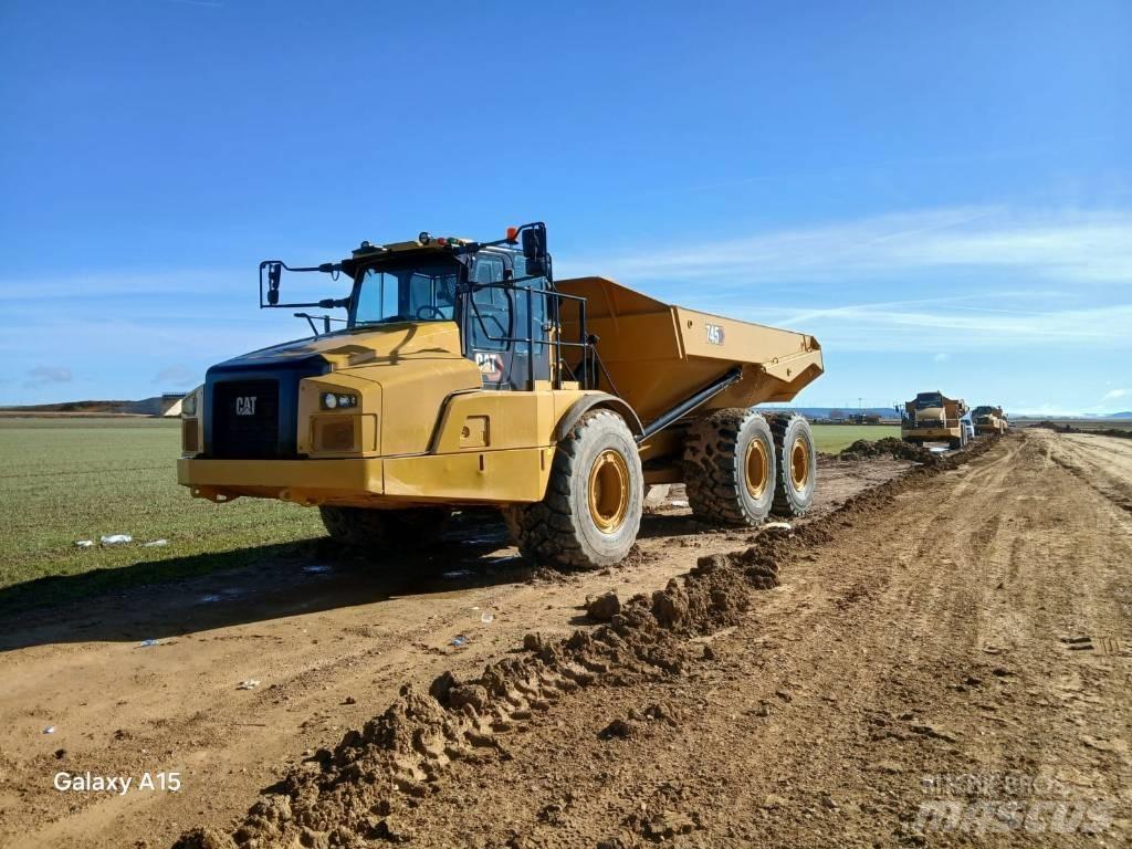 CAT 745 Karjeriniai savivarčiai