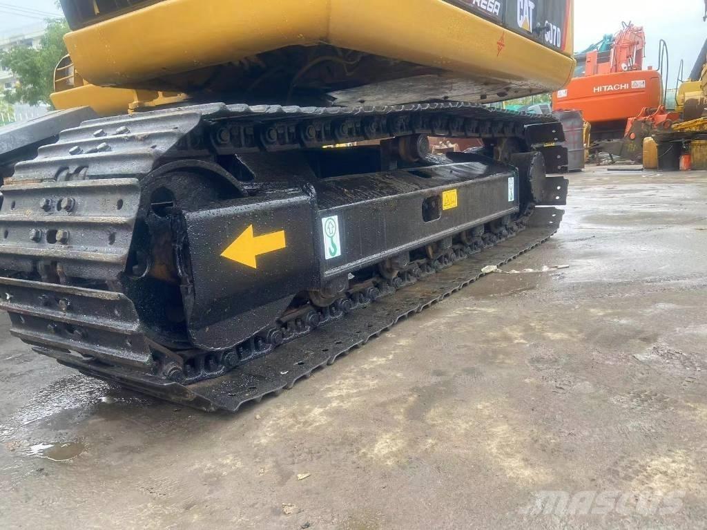 CAT 307 D Vidutinės galios ekskavatoriai 7-12 t