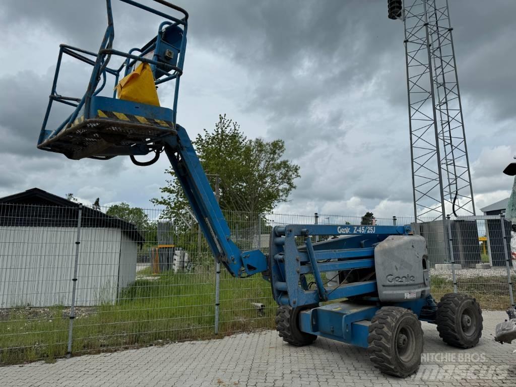 Genie Z 45/25 Alkūniniai keltuvai