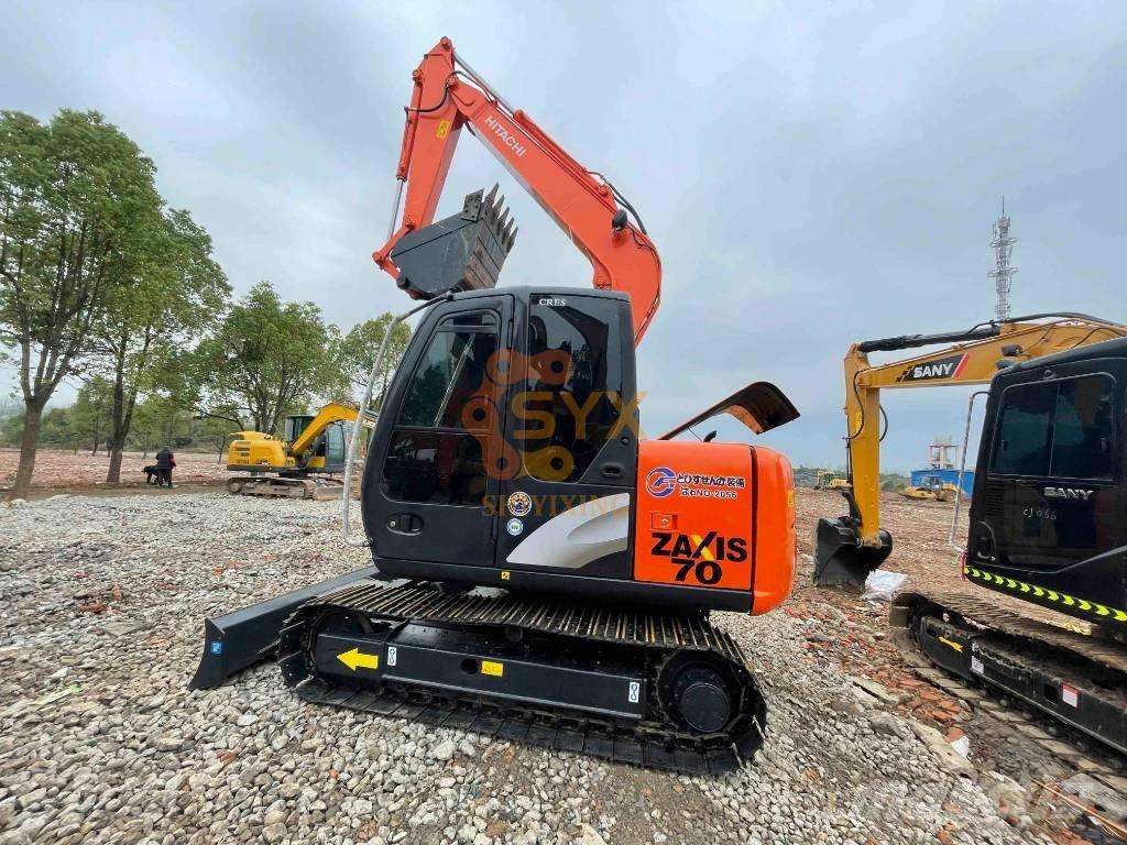 Hitachi ZX 70 Vidutinės galios ekskavatoriai 7-12 t