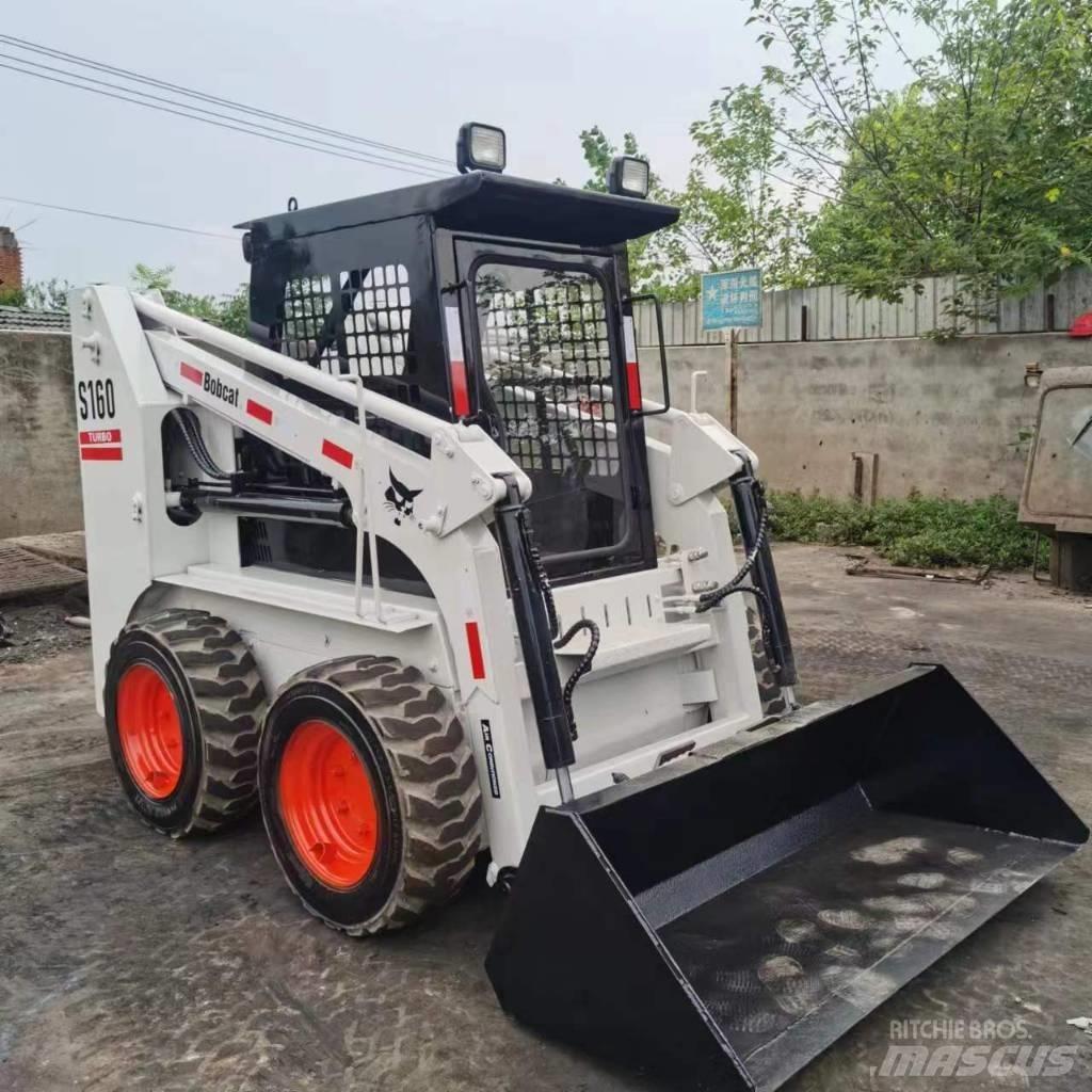 Bobcat S 160 Krautuvai su šoniniu pasukimu