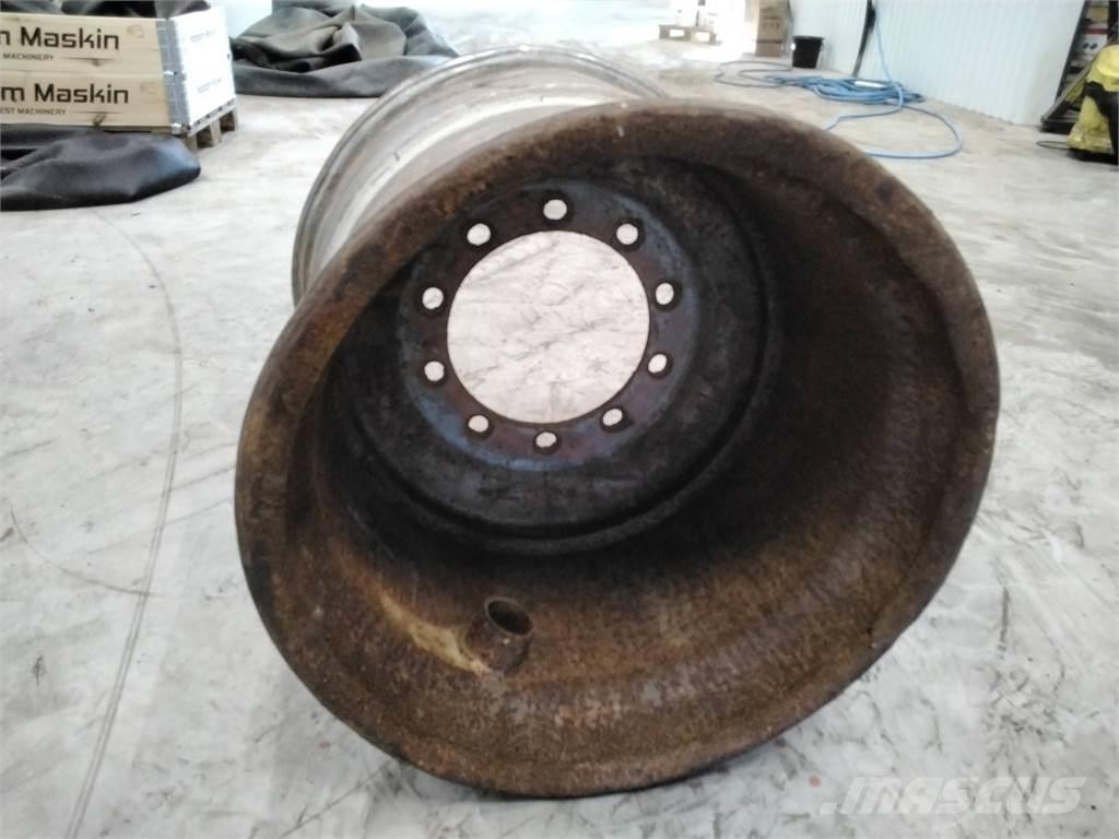 Valmet 890 24x26,5 Padangos, ratai ir ratlankiai
