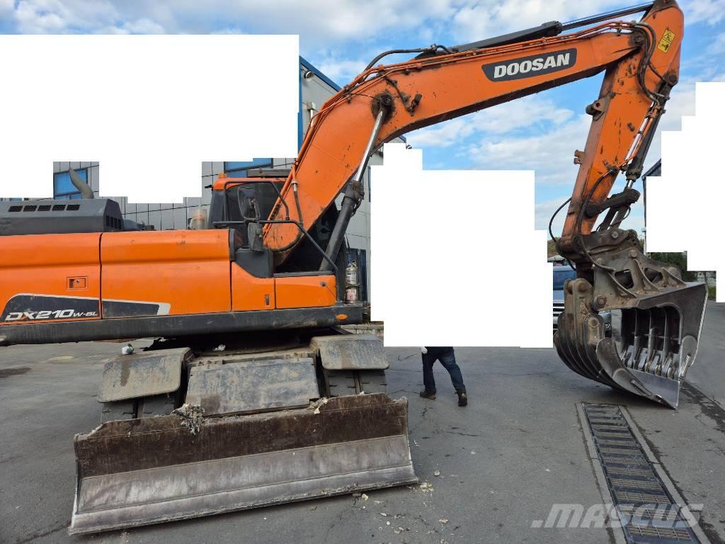 Doosan DX 210 W Ratiniai ekskavatoriai