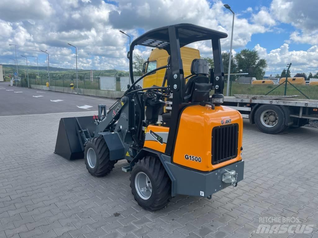 GiANT g1500 Daugiafunkciniai pakrovėjai
