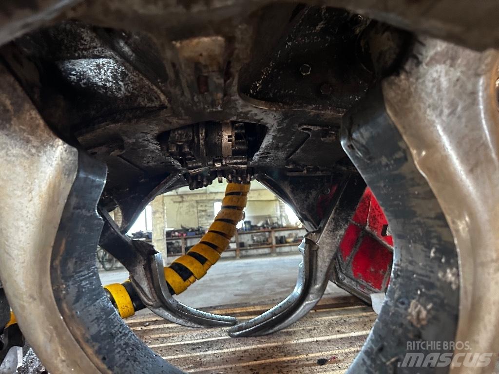Komatsu C144 Medžių kirtimo mašinų darbinės galvos