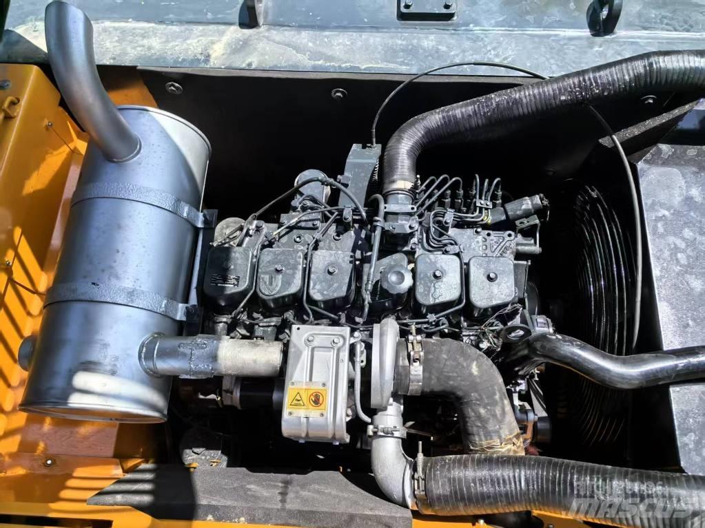 Hyundai R220LC-9S Vikšriniai ekskavatoriai