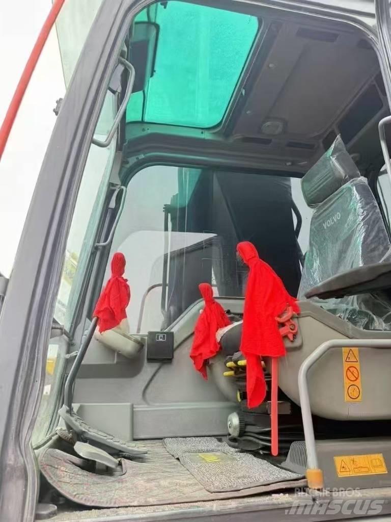 Volvo 290 Vikšriniai ekskavatoriai